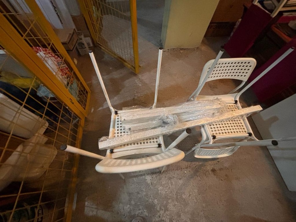 Ikea Mutfak Masası ve 4 Sandalye - 2