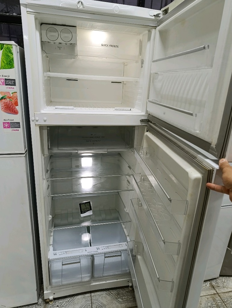Hotpoint LED aydınlatmalı nofrost buzdolabı - 2
