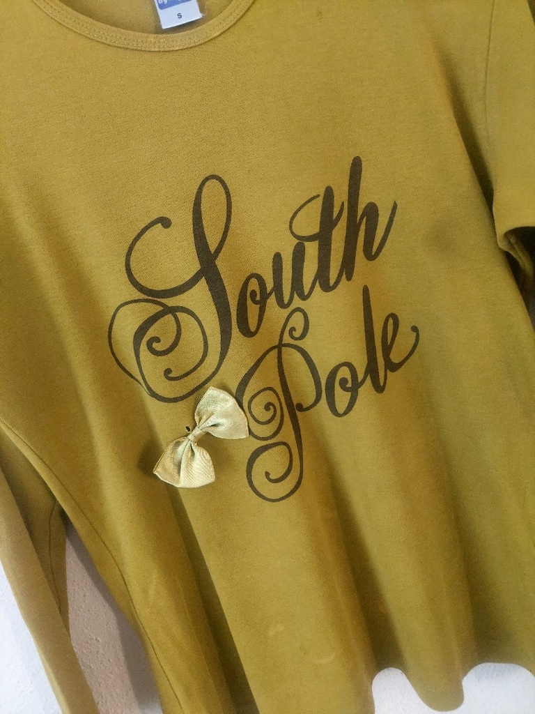 Yazı desenli fiyonk detaylı tshirt bluz - 2