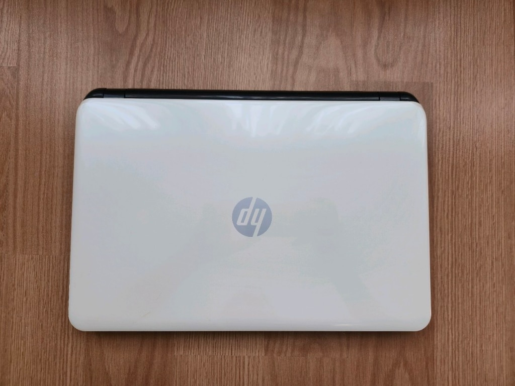 Hp 15" Laptop - 7