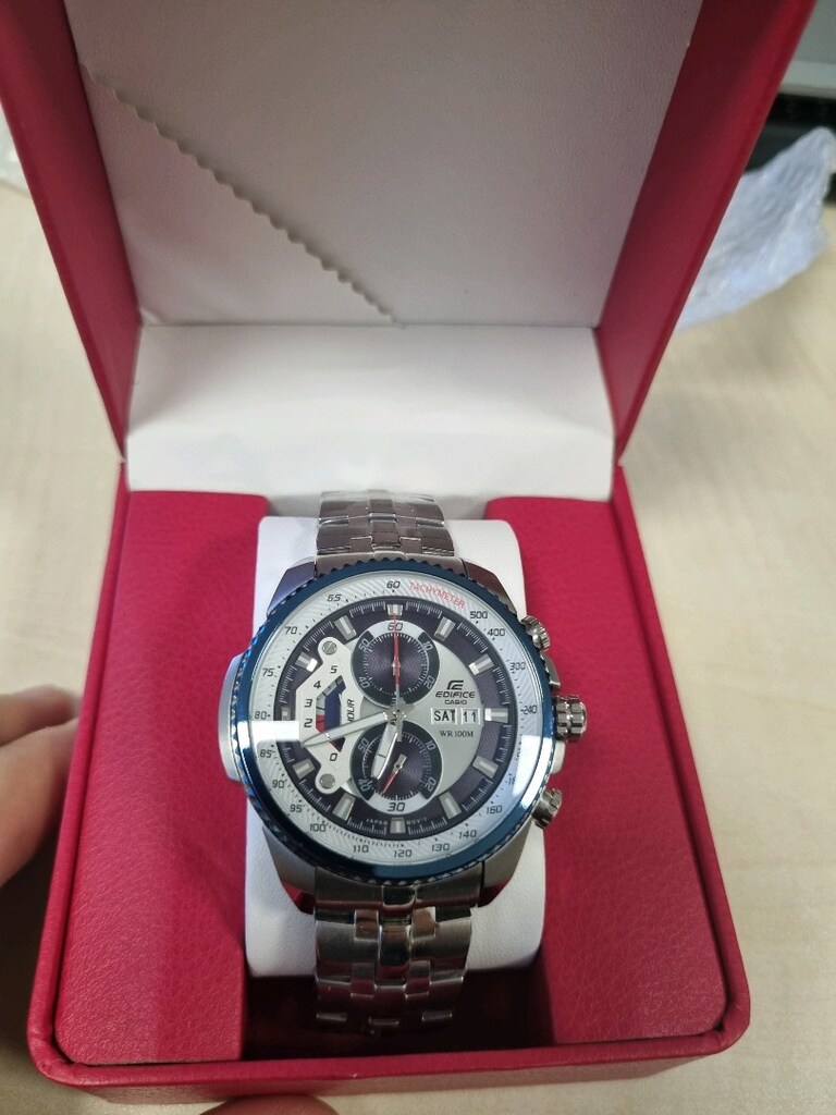 0 Edifice 558