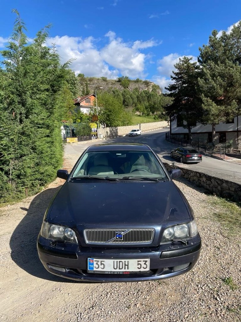 Değişensiz Otomatik Volvo S40 2.0 - 8