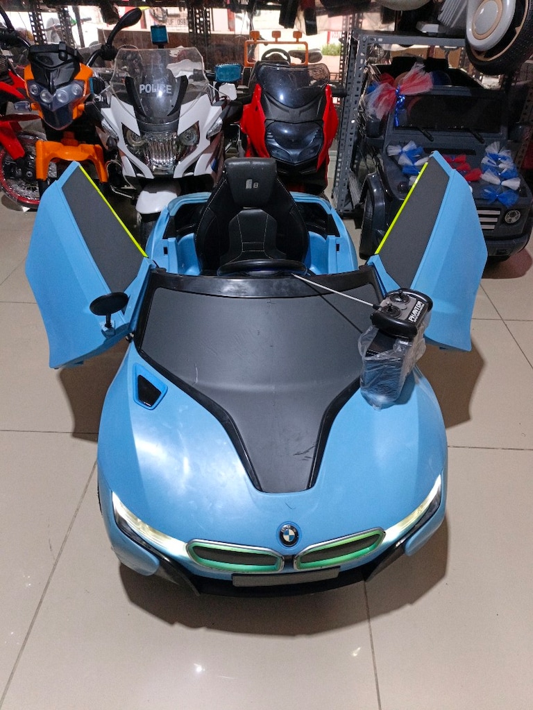 (AnkaCar çocuk oto galeri)BMW İ8 2 MOTOR KUMANDALI AKÜLÜ ARABA - 2