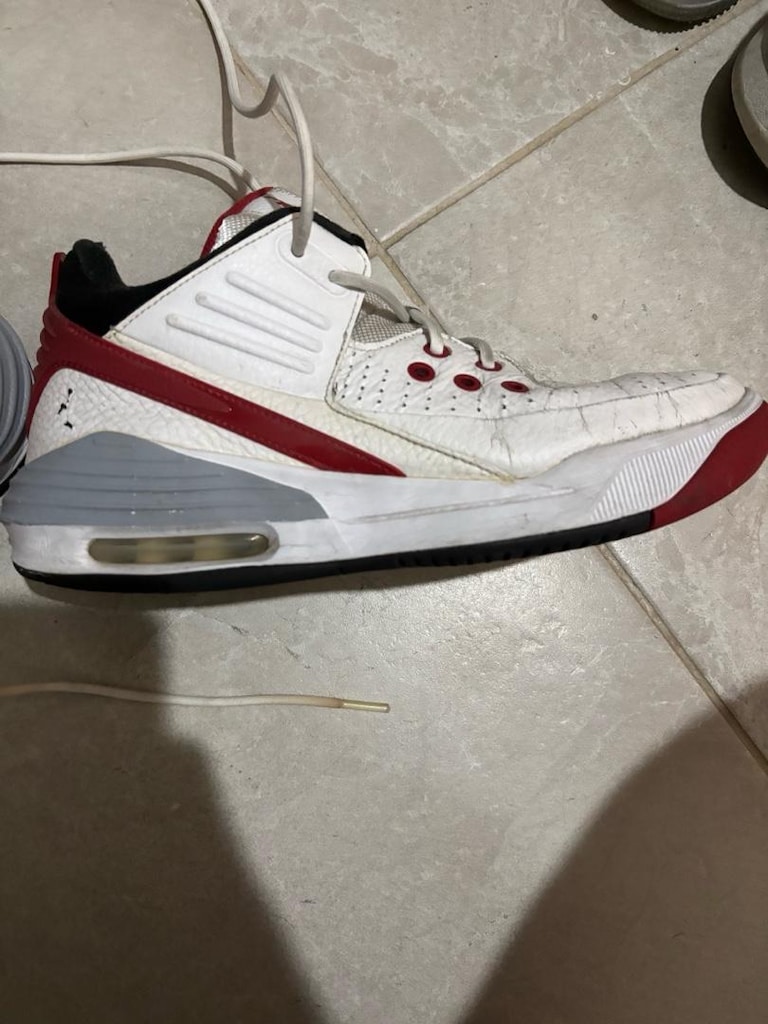 jordan max aura 5 - 8