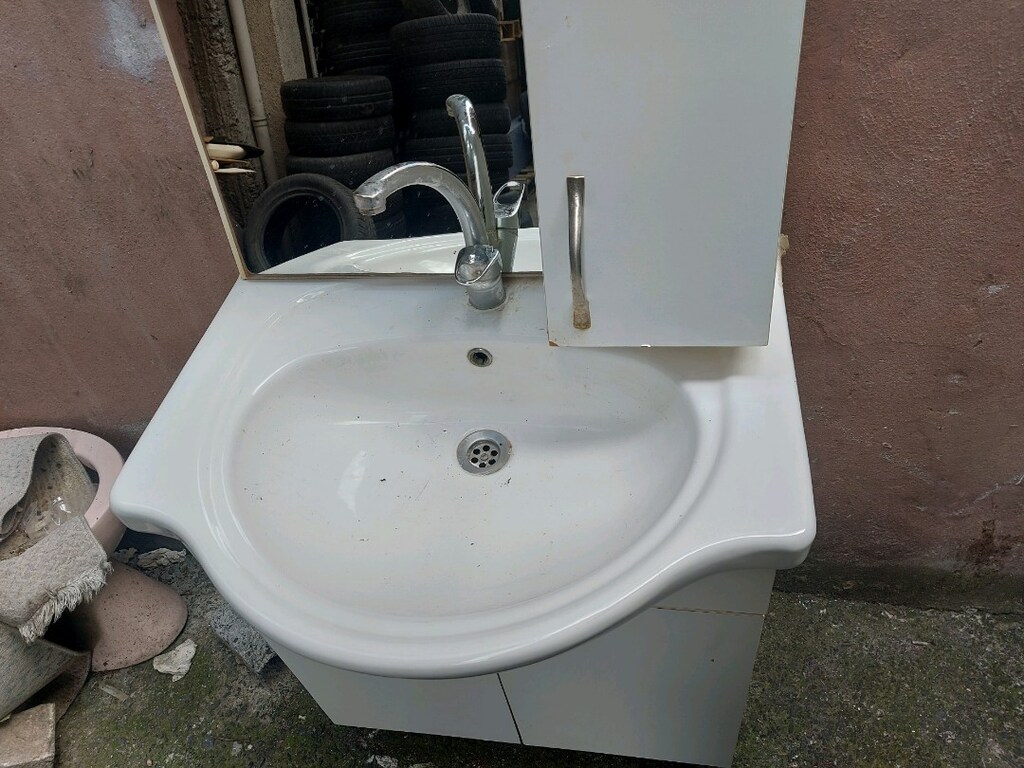 banyo dolabı 67x40x75 ölçülerinde yer güngören - 5