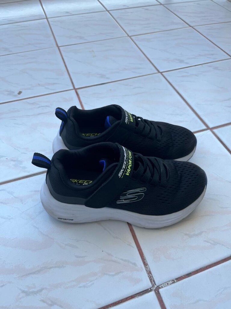Skechers spor ayakkabı