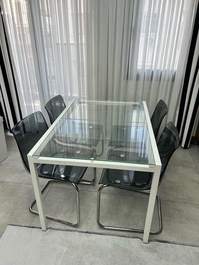 IKEA GLIVARP Açılır Cam Masa + 4 Adet TOBIAS Sandalye - 2