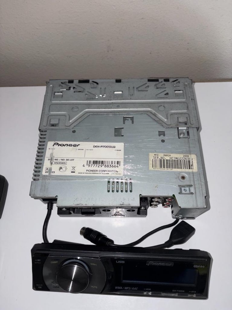 Pioneer deh 7000UB - 4
