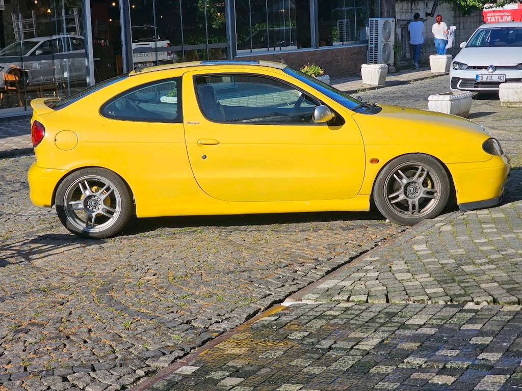 2001 megane coupe - 5