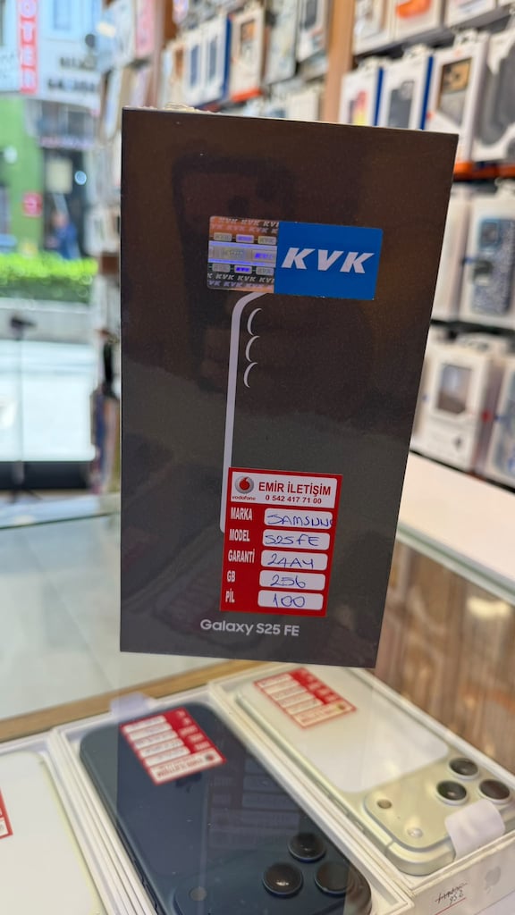 SAMSUNG S25 FE 256 GB SIFIR 24 AY KVK GARANTİLİ - 2