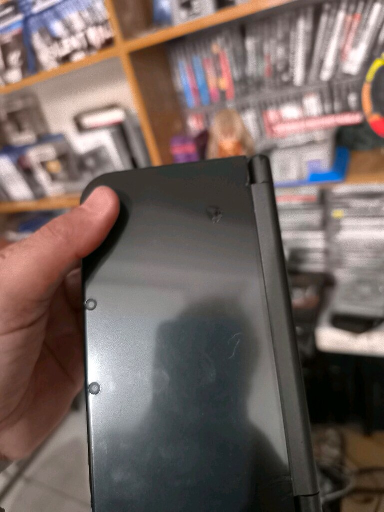 New 3 ds xl ufak tefek pürüzleri var ama sıkıntısız cihaz - 3