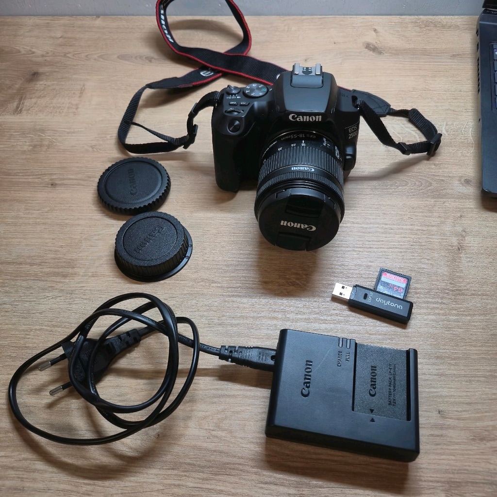 Canon EOS 250D + 18-55mm IS STM Lens - 2