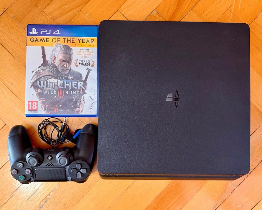 PS4 Slim 500GB Tek Kol + Witcher 3 GOTY - 2