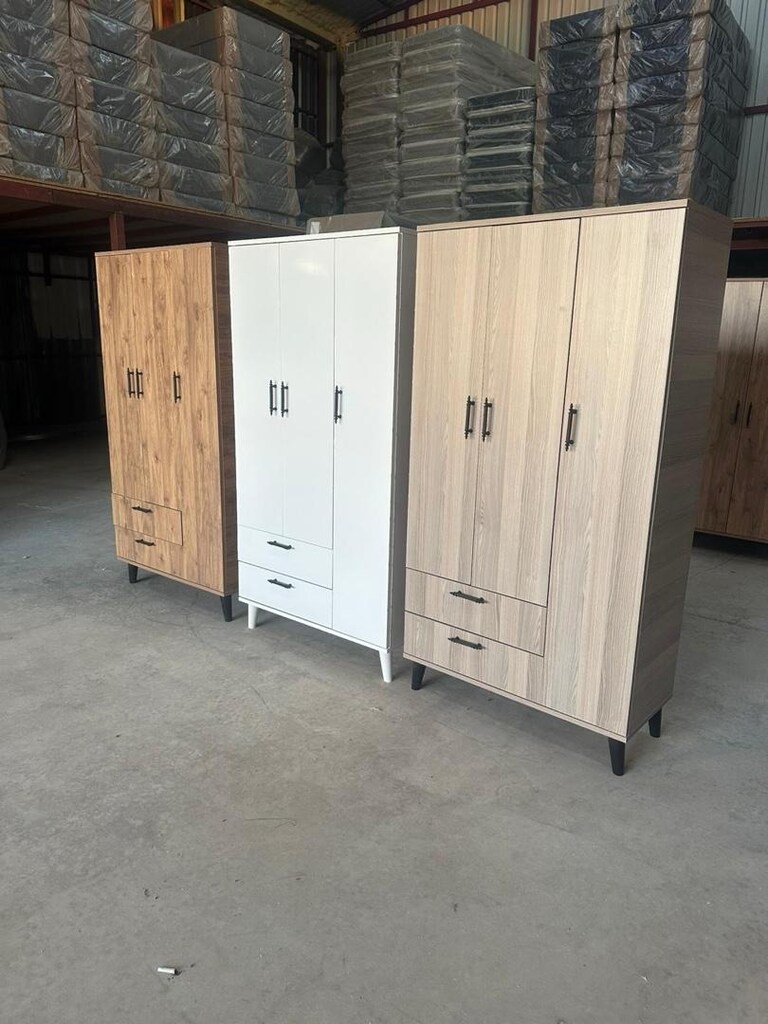 3 kapaklı elbise dolabı - 5