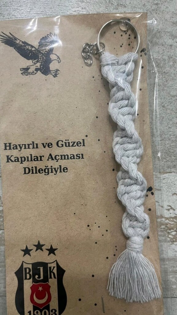makrome anahtarlık(200 adet var)adet fiyatı 4,5 tl - 5