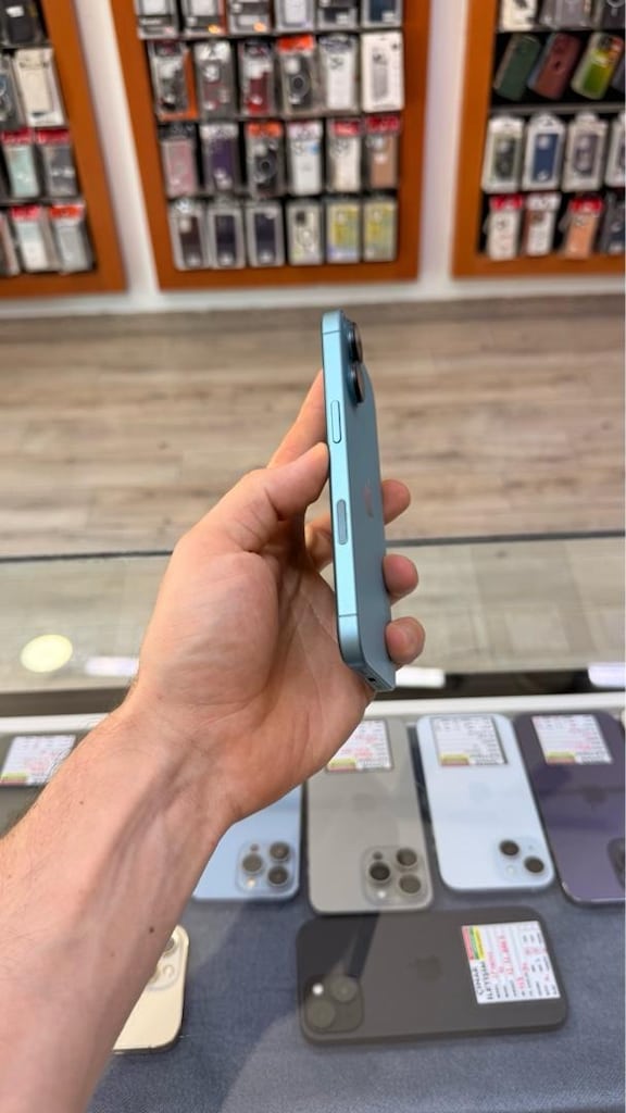 iPhone 16 Teal 128GB - 2