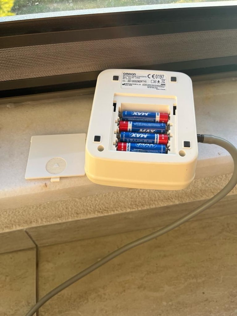 Omron M2 Basic Koldan Ölçer Dijital Tansiyon Aleti (Çok Temiz) - 7