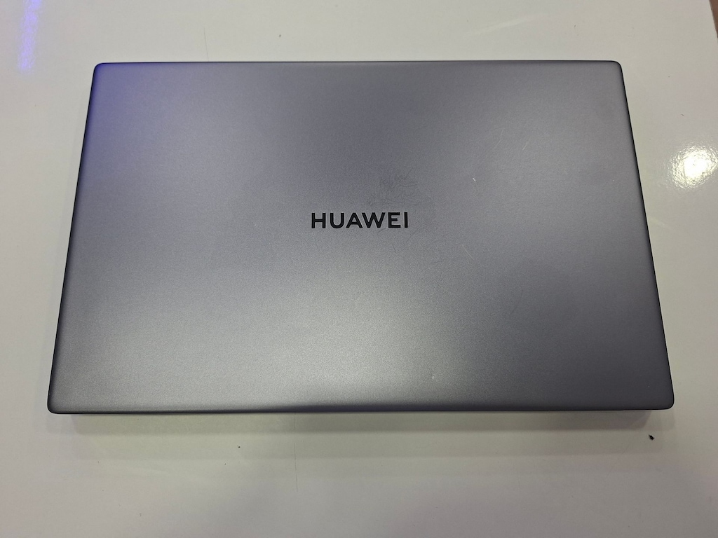 HUAWEI MATEBOOK D15 I3 10110U 8GB DDR4 RAM 256 GB M2 NVME SSD 15.6" - 4
