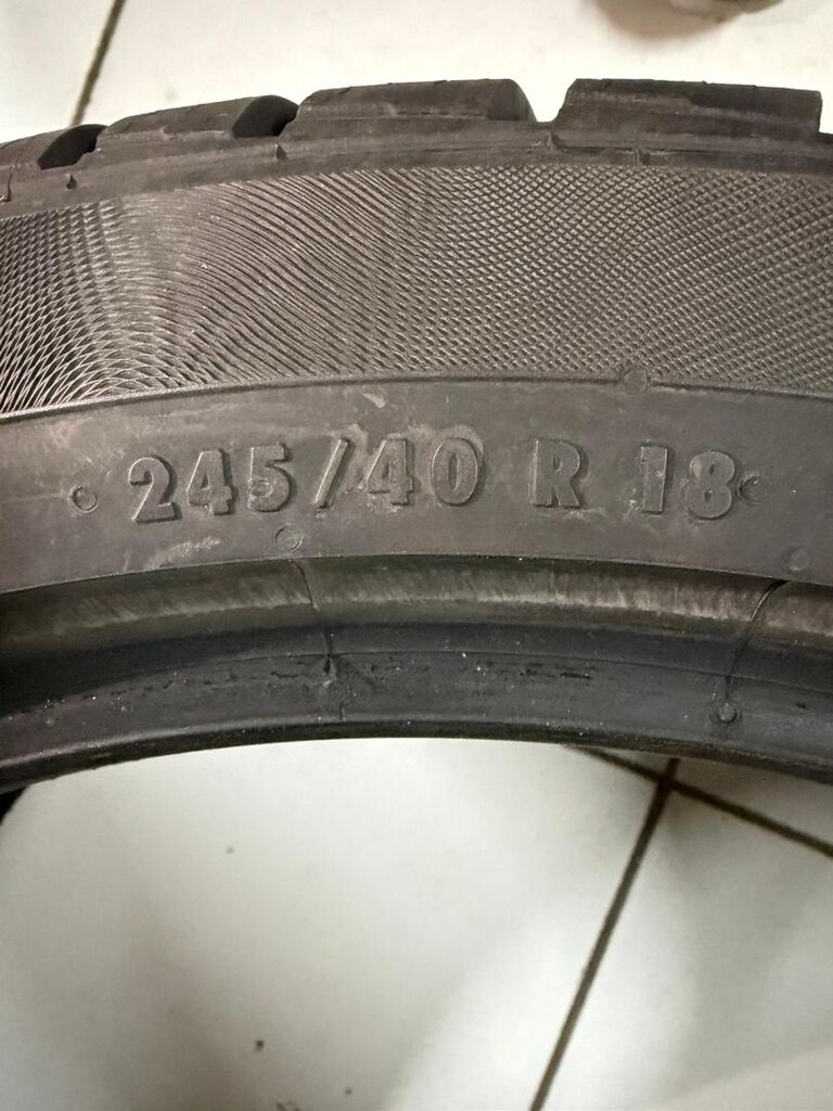 2 adet 225 45 18 2 adet 245 40 18 sıfıra yakın lastik yeni kasa bmw - 7
