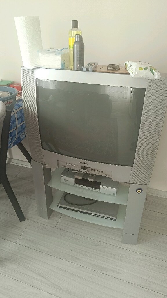 Televizyon+ Dvd + Cd Calar + Televizyon Sehpası - 2