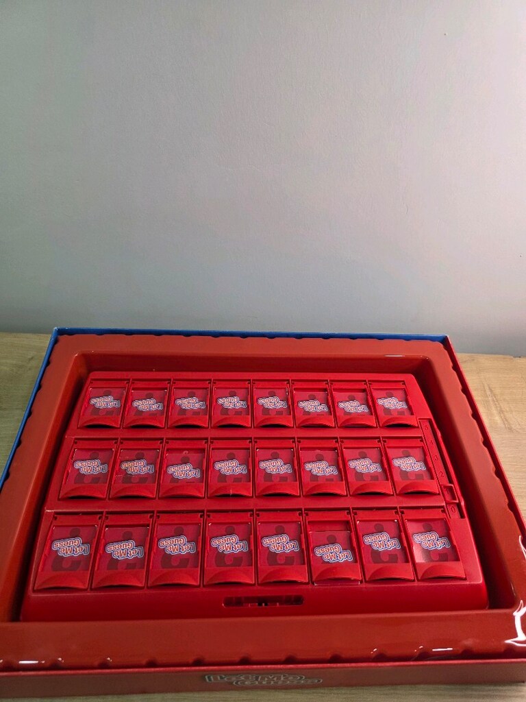 Let Me Guess Bil Bakalım Ben Kimim Kutu Oyunu - 6