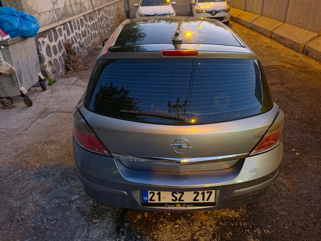 OPEL ASTRA H 2011 - 5