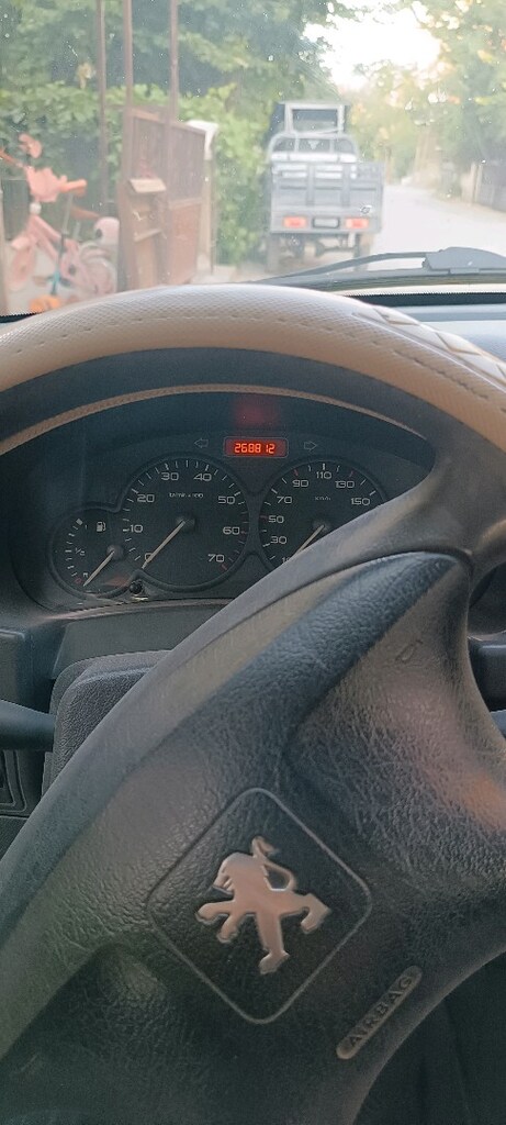 2005 model Peugeot partner - 15