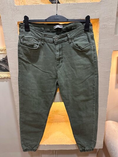 TERTEMİZ PAÇASI LASTİKLİ JOGGER KOT PANTOLON.
