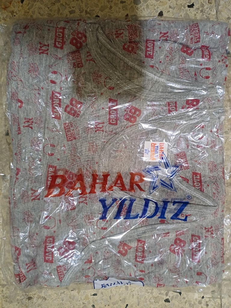 çocuk renkli atlet her yaş her renk mevcut adet 20 TL - 2