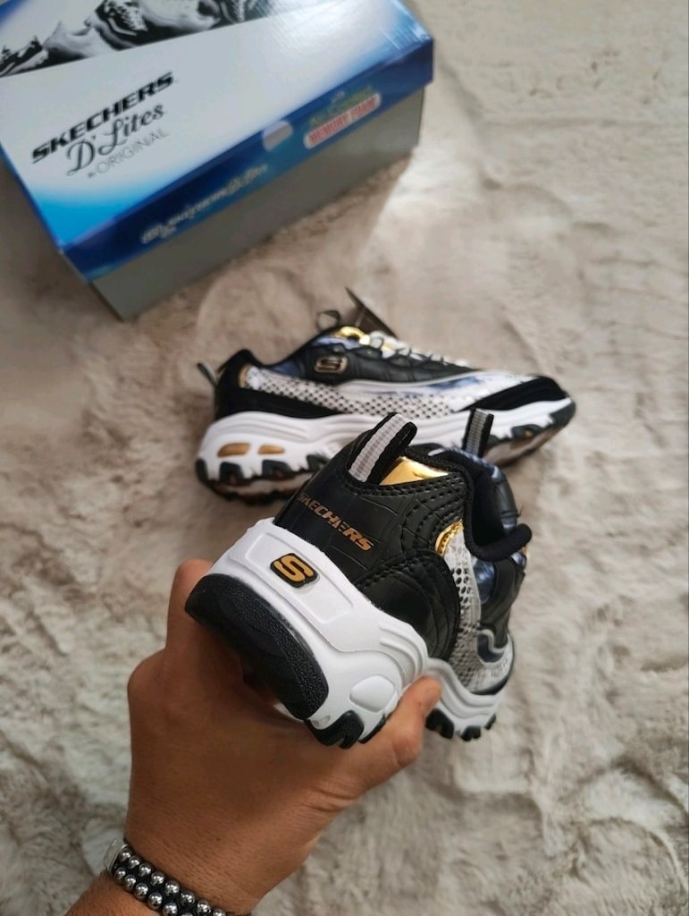 Skechers - 11