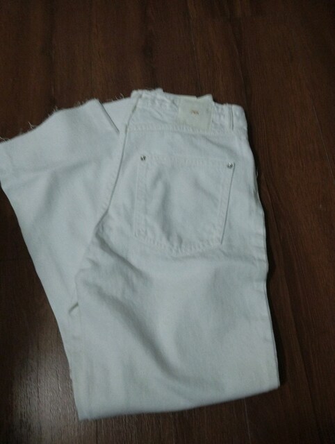 zara beyaz pantolon