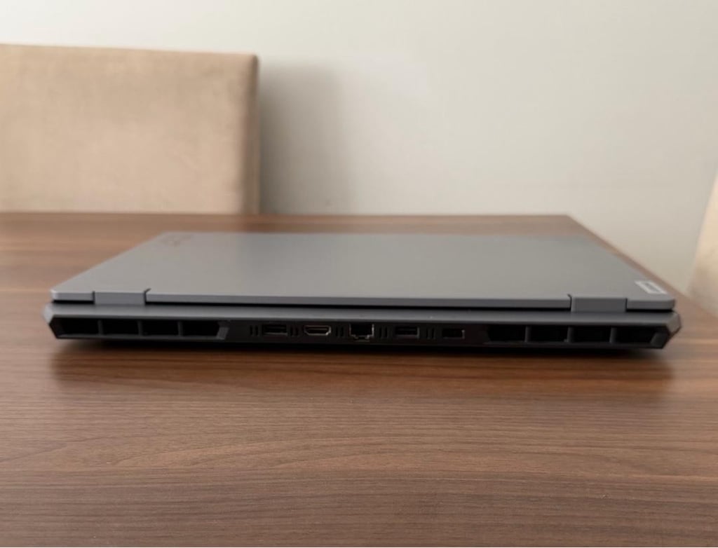 Lenovo LOQ 15IRX10 RTX 5060 | 2028 Garantili + Soğutucu - 5
