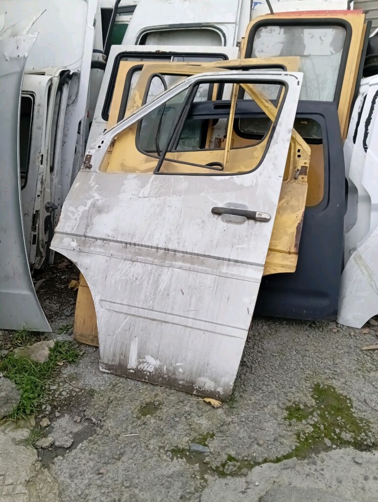 MERCEDES SPRİNTER ÖN KAPILAR - 2