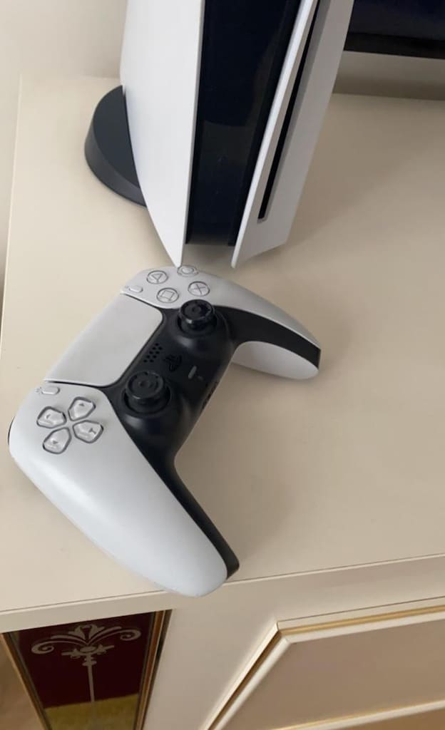 PlayStation 5 Oyun Konsolu - 3