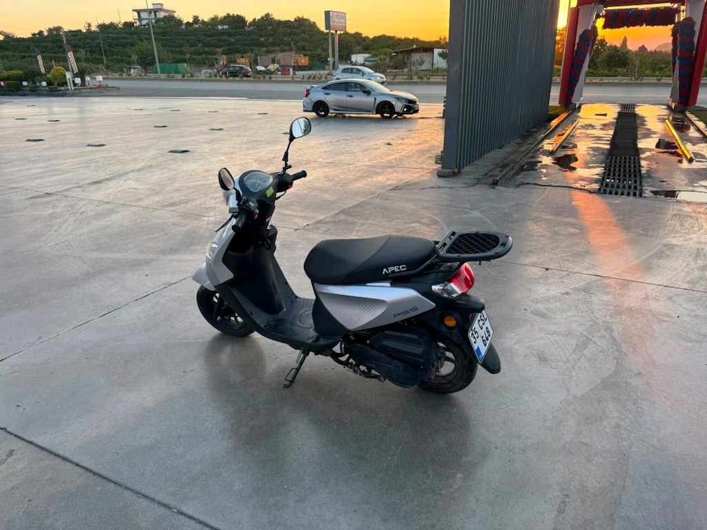 Apec PS5 125 cc Scooter - 10