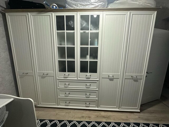 Kelebek 6 kapaklı yatak odası dolabı
