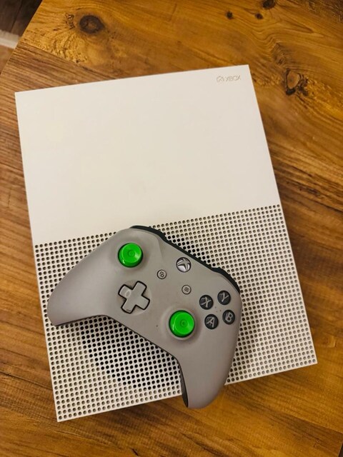 Xbox One S