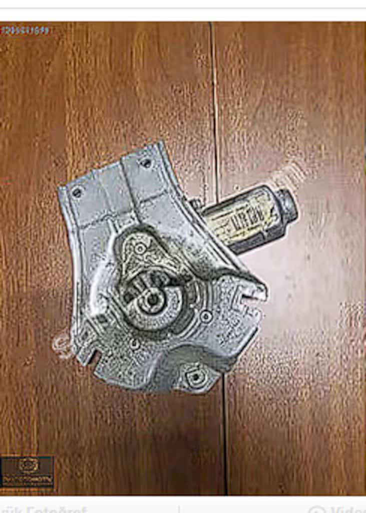 RENAULT CLiO 3 SAĞ ÖN CAM MOTORU - 2