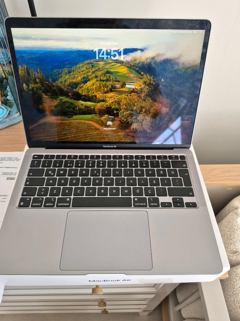 Macbook Air hatasız sıfır - 2