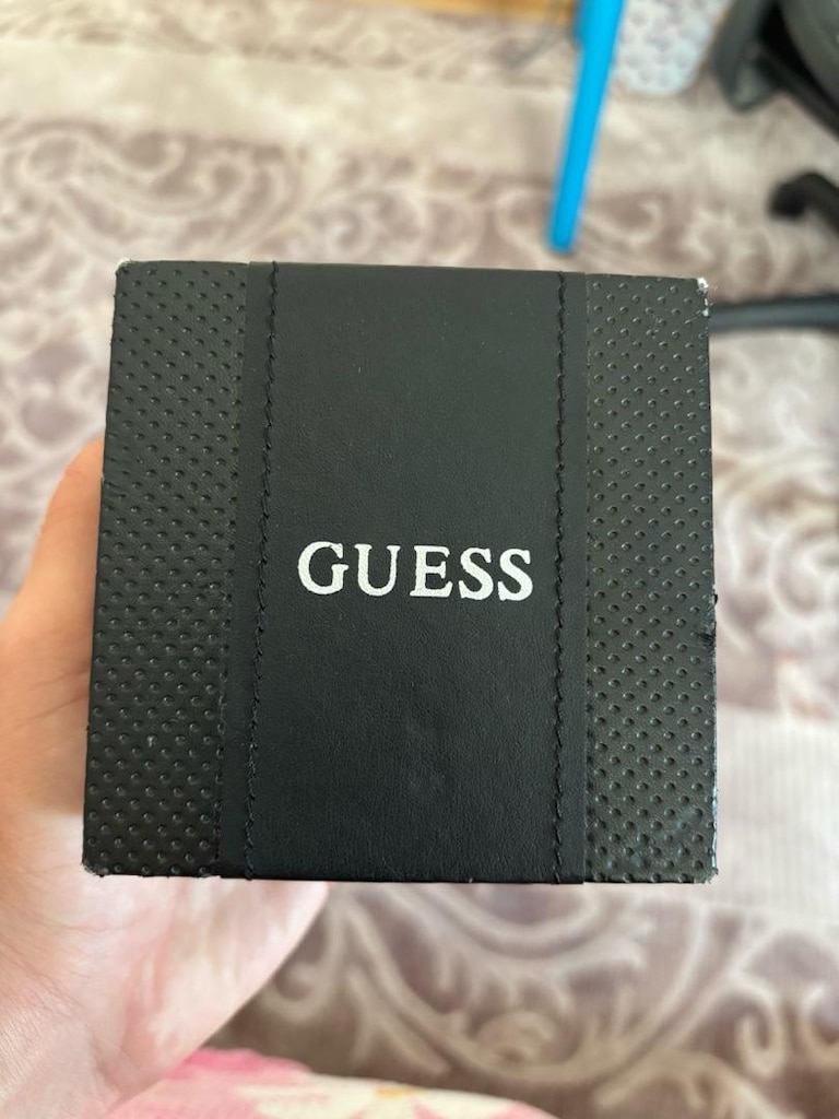 Guess erkek kol saati - 2