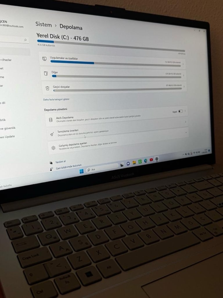 ASUS Vivobook Go 15 Ryzen 5 7520U 8GB RAM 512GB SSD Garantili - 7