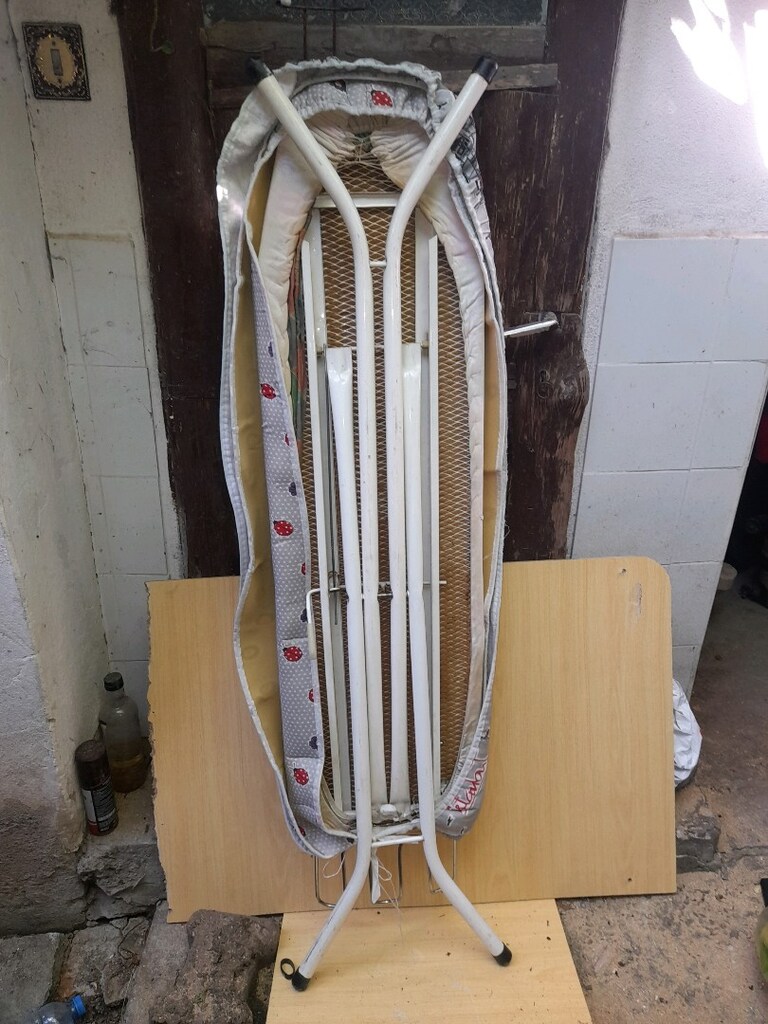 ÜTÜ MASASI - 7