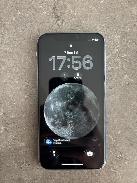 iPhone 11