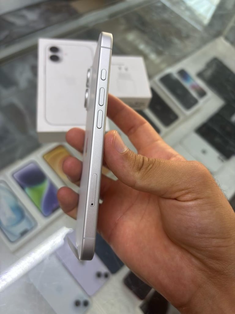 MÜHENDİSCELL’DEN YURTİÇİ İPHONE 17 256 GB SIFIR BEYAZ - 5