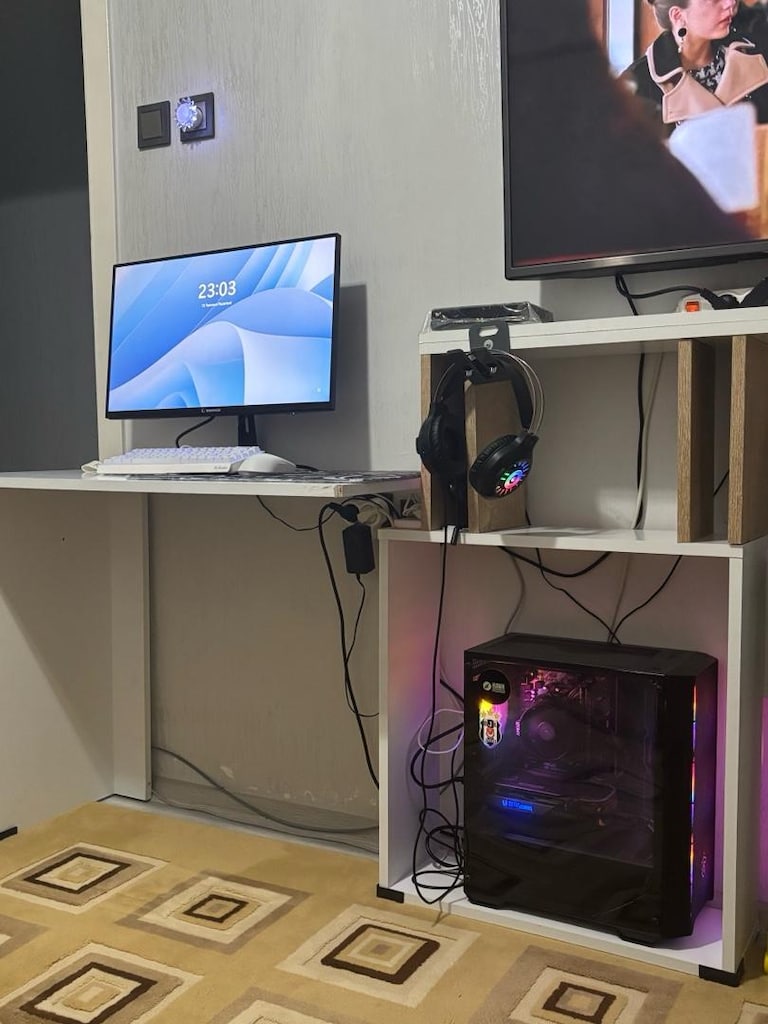 Masaüstü Sistem masayla birlikte satılıktır - 6