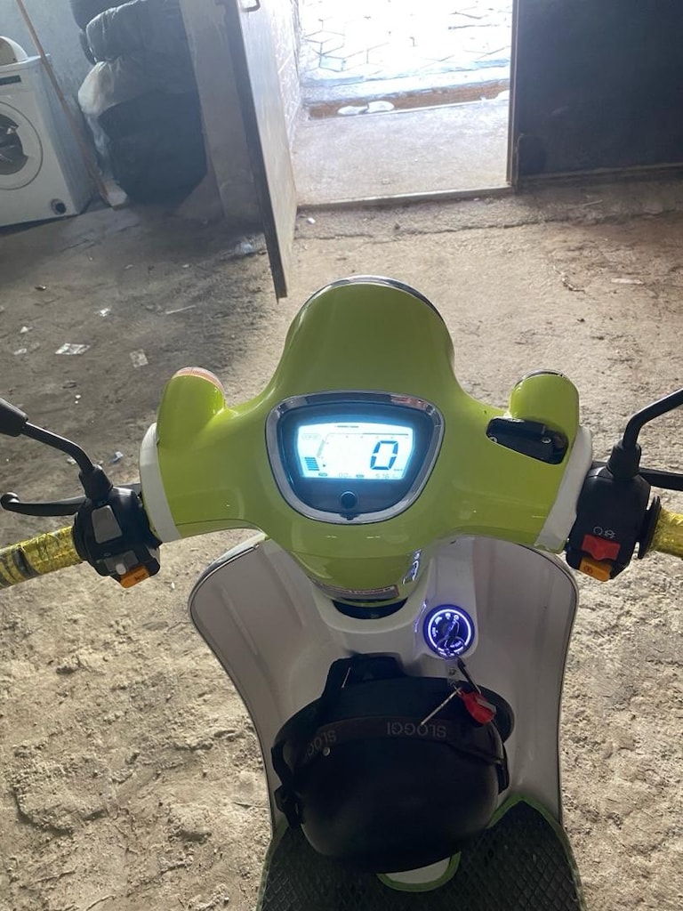 Mondial turismo 50 : 80 cc - 2