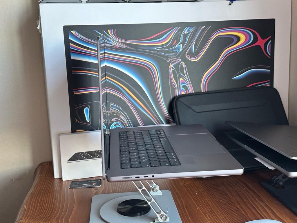 Macbook pro M2 pro 16” özel üretim 32 gb ram 512 gb ssd - 6