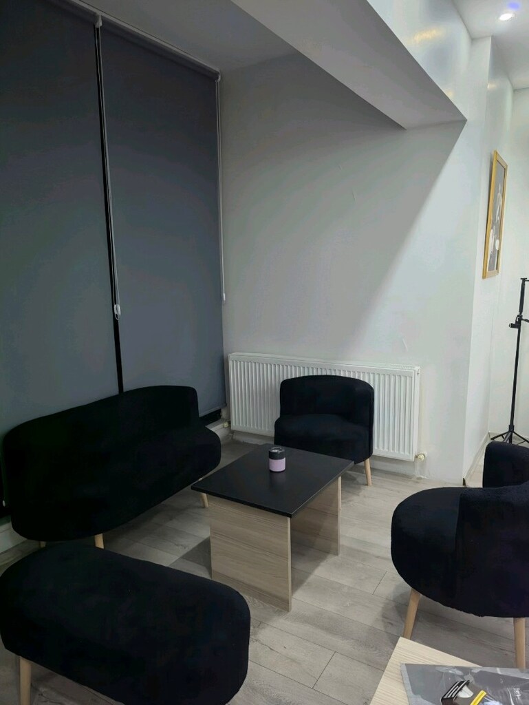 Komple Ofis Mobilya Seti + TV Ünitesi & Monitör - 2