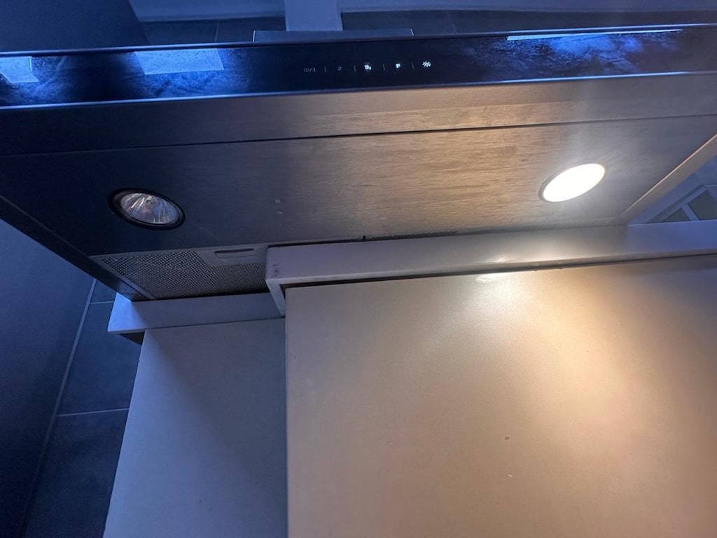 Beko Dokunmatik Cam Panelli Inox Davlumbaz - 3