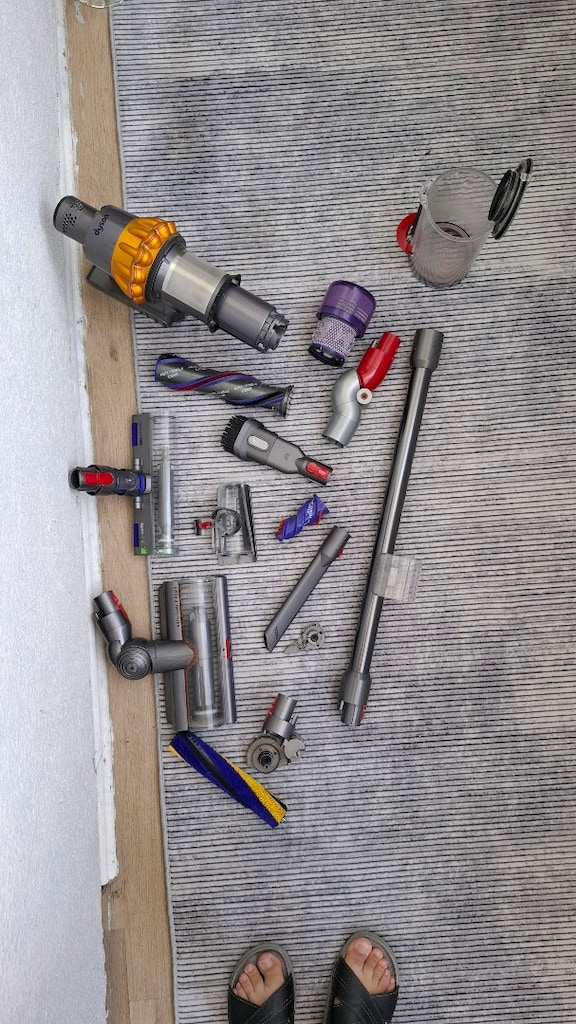Dyson V15 Detect TM | Full Aksesuar | Temiz | Sorunsuz - 3